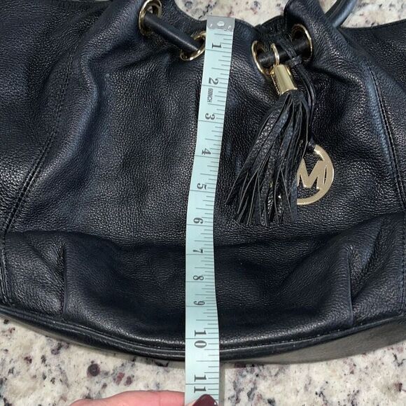 Michael Kors Womens Leather Ring Handle Hobo Handbag Black - Picture 9 of 11